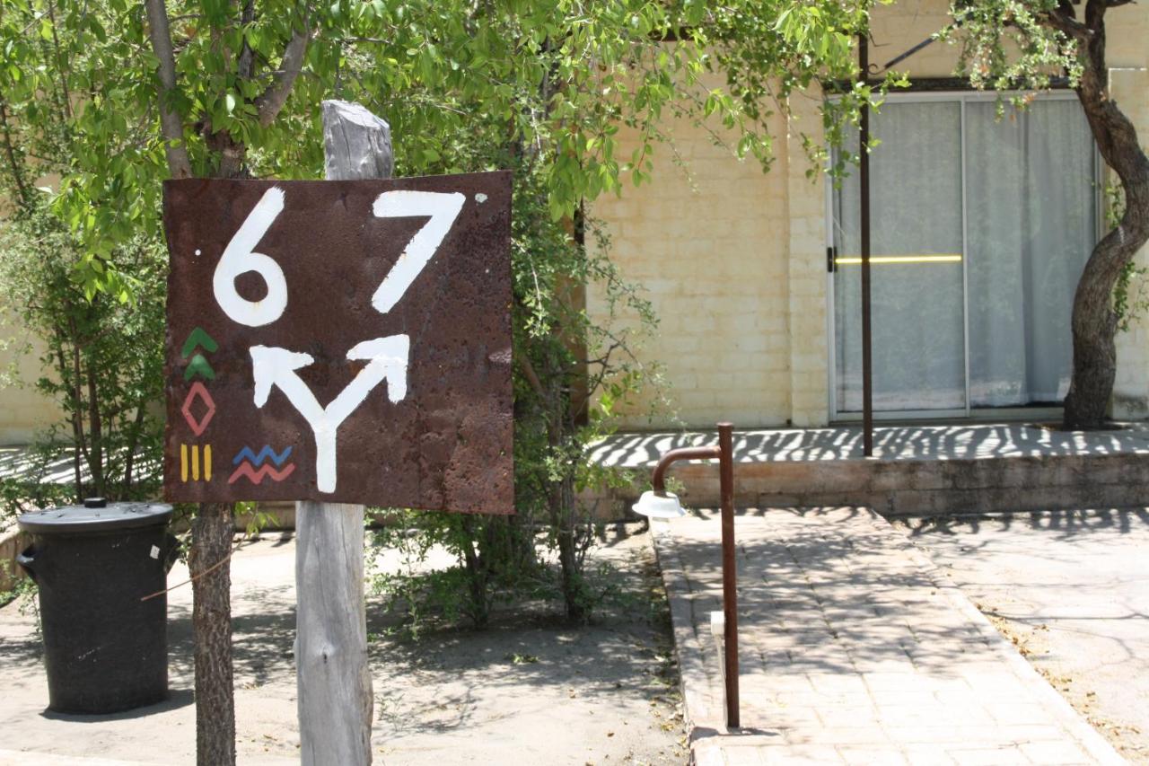 Roy'S Rest Camp Villa Grootfontein Dış mekan fotoğraf
